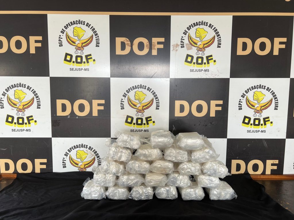 DOF apreende drogas em tanque de combustível de veículo em Dourados DOF apreende drogas em tanque de combustível de veículo em Dourados